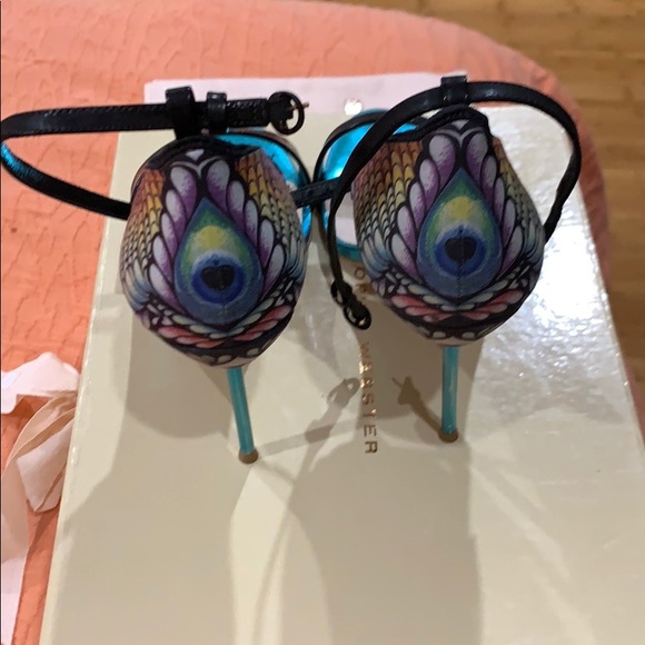 Flutura Peacock Ankle-Strap Sandal - Picture 3 of 5